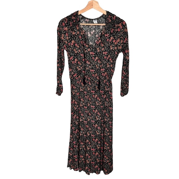 Old Navy Dresses & Skirts - Old navy Floral Waist-Defined Midi Dress for Women